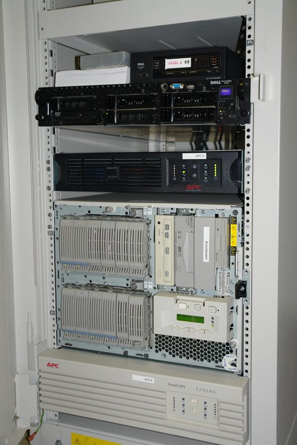 UPS Uninterruptible Power Supply